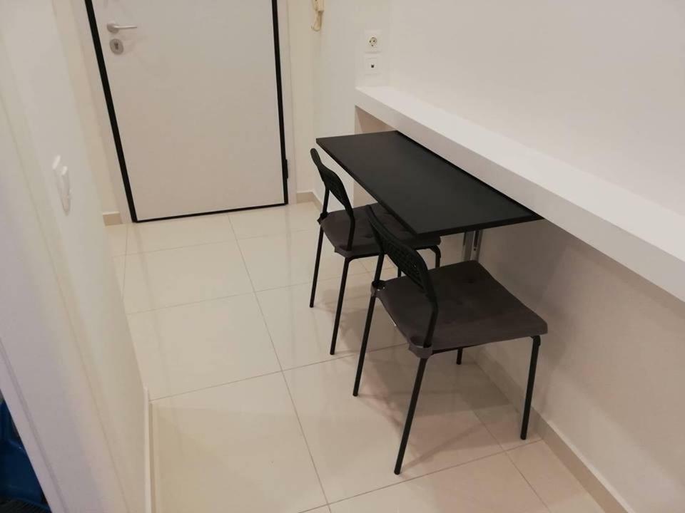 White Lux Apartment For 2 Vipgreece Aten Exteriör bild